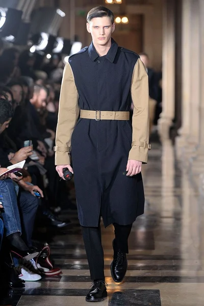 Look 1